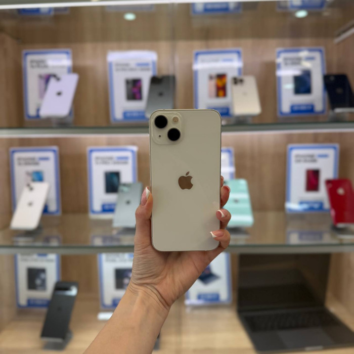Б/у Смартфон Apple iPhone 13 128GB White EU | Фото 1 из 5