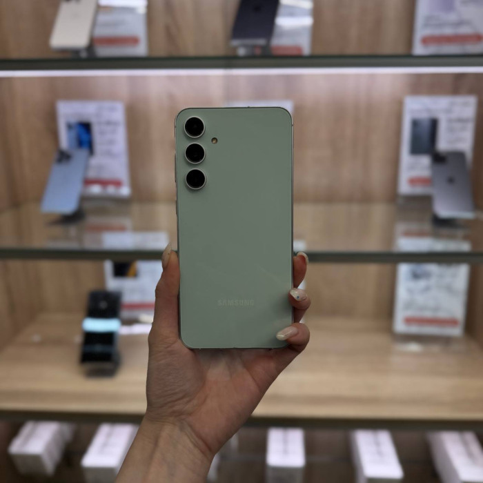 Уценка Смартфон Samsung Galaxy S23 FE 8/128GB Мятный (Mint)