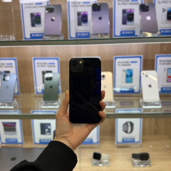 Б/у Смартфон Apple iPhone 13 128GB Midnight EU