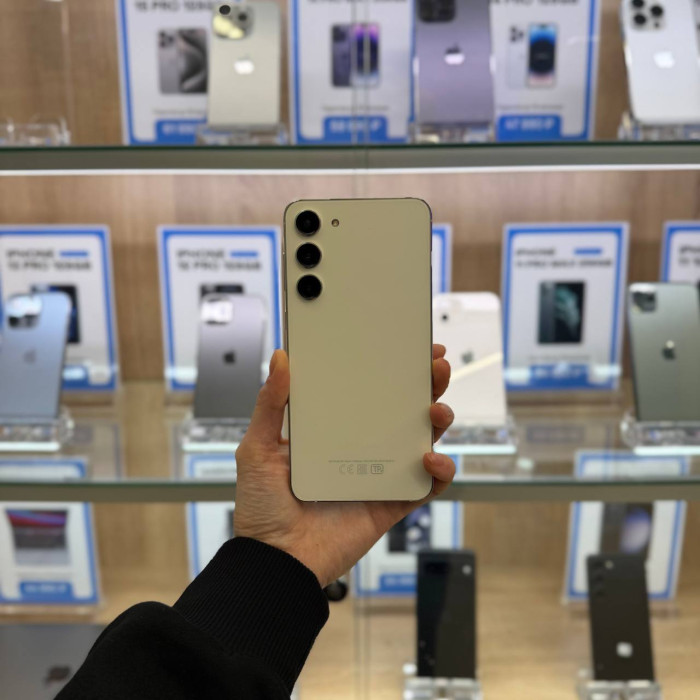 Б/у Смартфон Samsung Galaxy S23+ 8/256GB Бежевый (Rangi Cream)