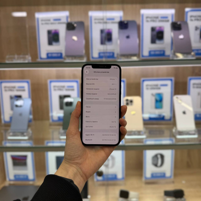 Б/у iPhone 12 64GB Черный EU