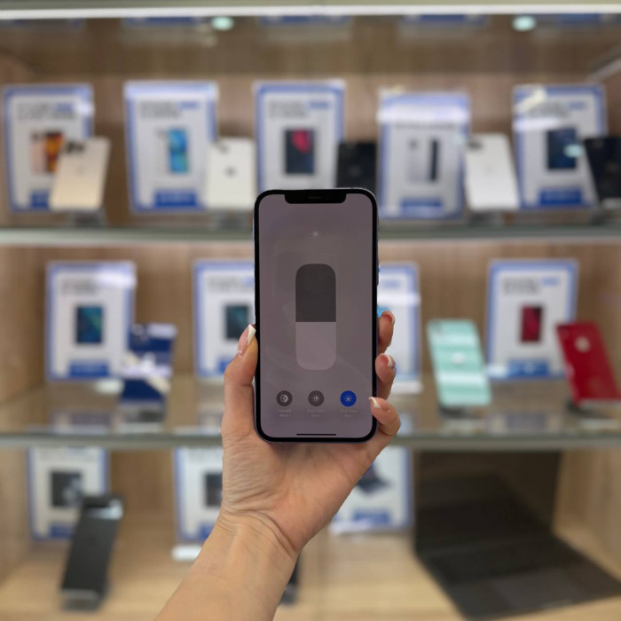 Б/у Смартфон Apple iPhone 12 128GB Purple | Фото 3 из 5