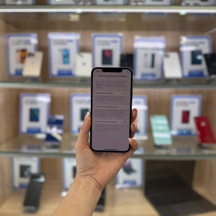 Б/у Смартфон Apple iPhone 12 128GB Purple | Фото 4 из 5