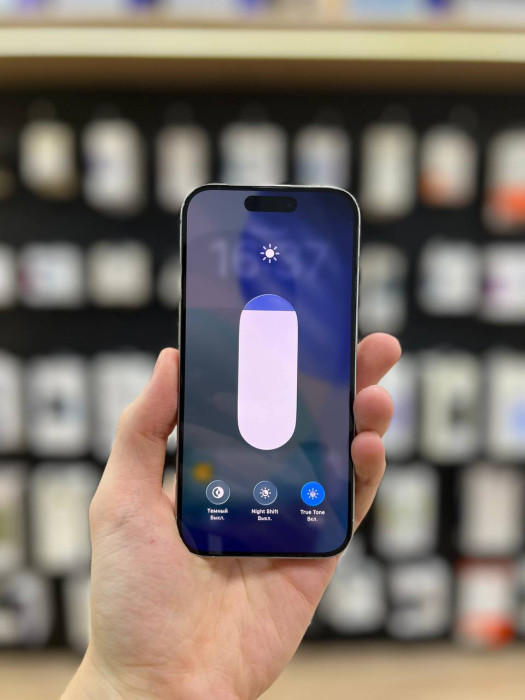 Б/У Смартфон Apple iPhone 15 Pro 128GB Белый | Фото 3 из 5