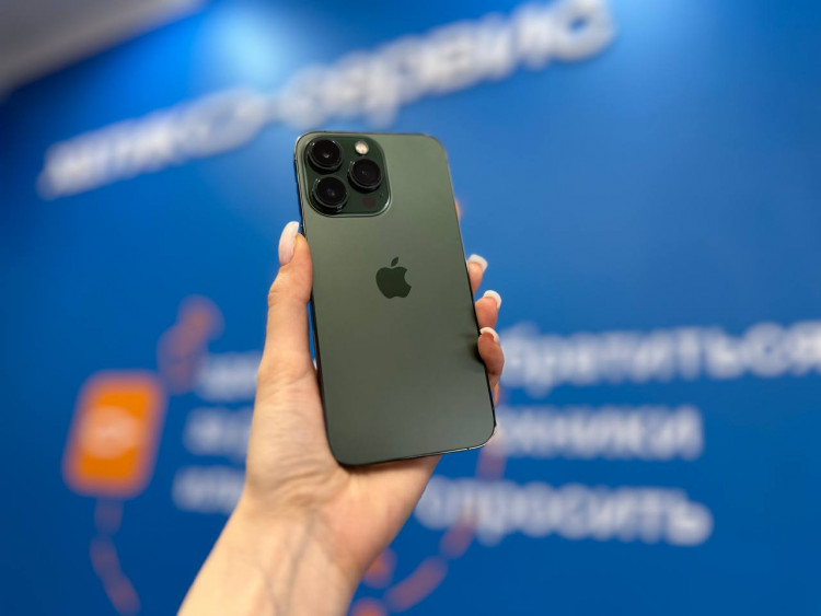 Б/у Смартфон Apple iPhone 13 Pro 128GB Зеленый