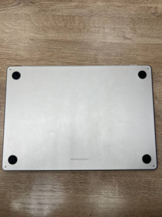 Б/У Ноутбук Apple MacBook Air 15 2024 MRYR3 (Apple M3, 8GB/256GB, 10-Core GPU) Золотой (Starlight) | Фото 2 из 6