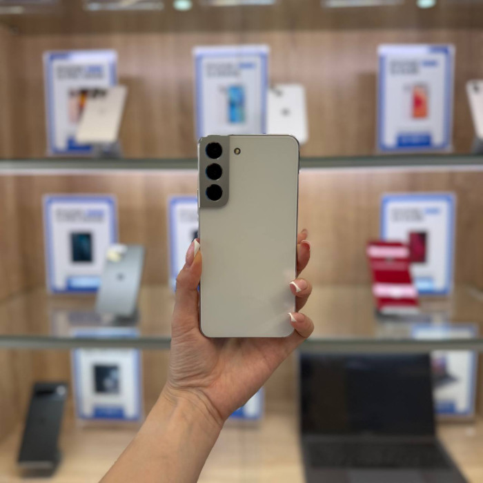 Б/у Смартфон Samsung Galaxy S22 8/256 Белый | Фото 1 из 3