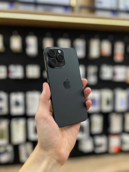 Б/У Смартфон Apple iPhone 15 Pro Max 512GB Черный