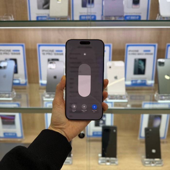 Б/У Смартфон Apple iPhone 16 Pro Max 256GB Пустынный титан