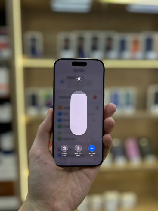 Б/У Смартфон Apple iPhone 16 Pro 128GB Desert Titanium (Пустынный титан)