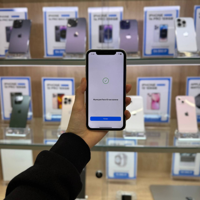 Б/у Смартфон Apple iPhone 11 64GB Белый RU