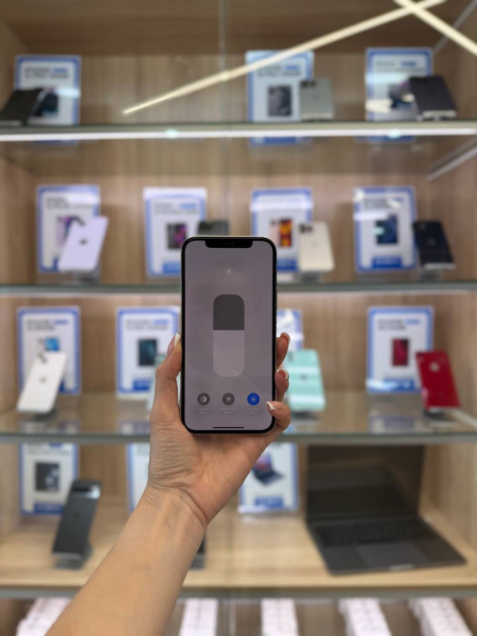Б/у Смартфон Apple iPhone 12 Pro 256GB Белый | Фото 3 из 5