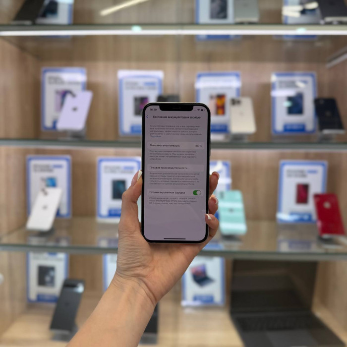 Б/у Смартфон Apple iPhone 12 Pro 256GB Белый | Фото 4 из 5