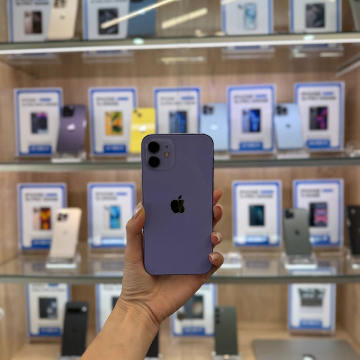 Б/у Смартфон Apple iPhone 12 128GB Фиолетовый | Фото 1 из 5